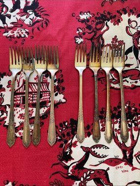 Set of 8 antique William Rogers forks
